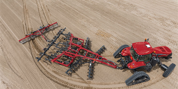 Case IH Extends Its Track Technology Leadership into Specality Markets with New Magnum™ Rowtrac™ Tractors Release